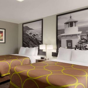 Super 8 By Wyndham Eureka